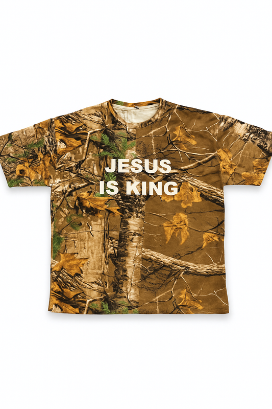 Jesus is king oversized tee